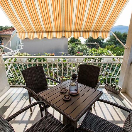 Apartment Cherie Трогир Экстерьер фото