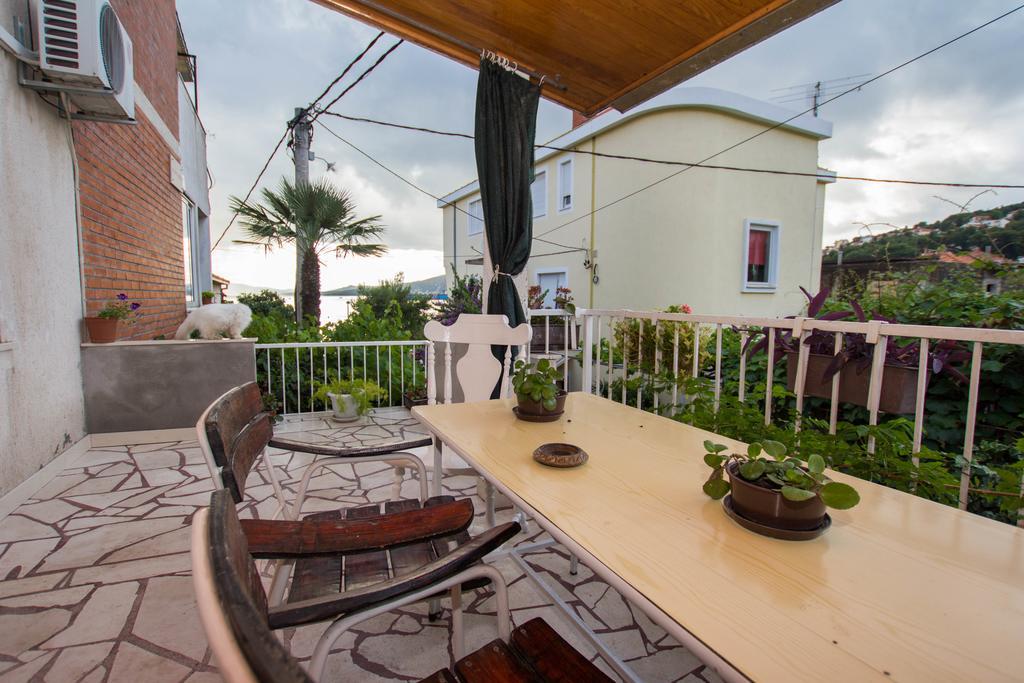 Apartment Cherie Трогир Экстерьер фото