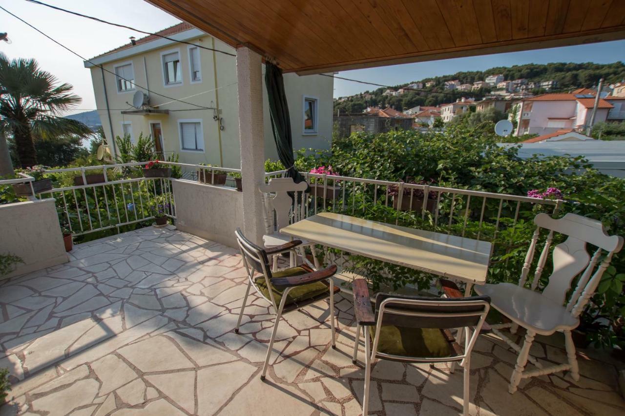 Apartment Cherie Трогир Экстерьер фото