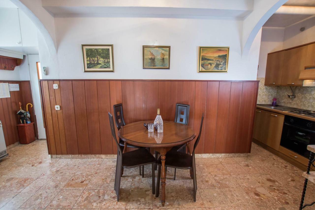 Apartment Cherie Трогир Экстерьер фото